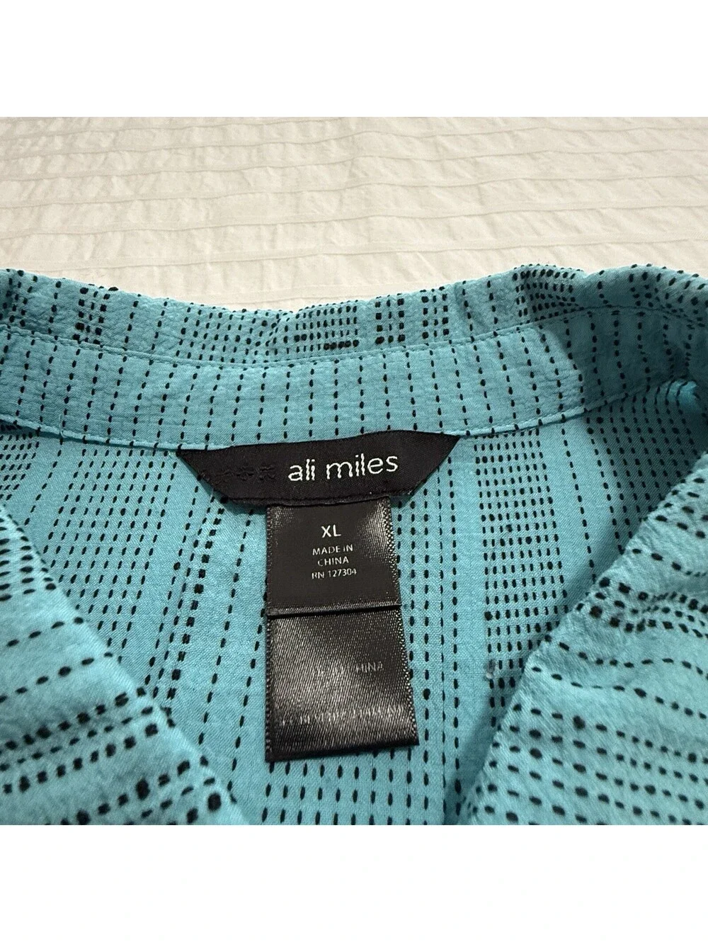 Ali Miles Artsy Blue Black Theading Button Up Shirt Top XL Extra Large Collared